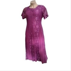 Plus size lace dress